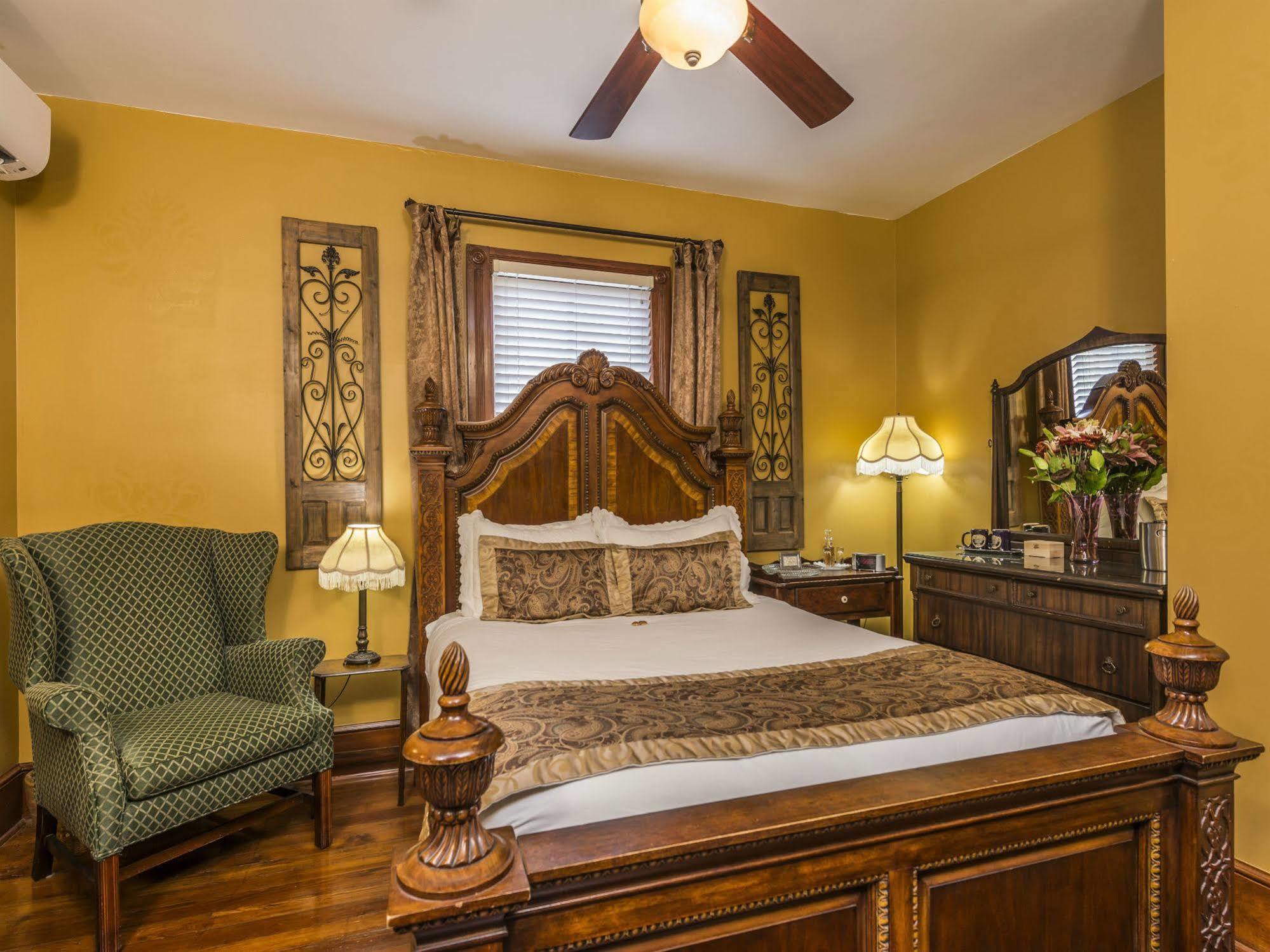 Carriage Way Inn Bed & Breakfast Adults Only - 21 Years Old And Up St. Augustine Bagian luar foto