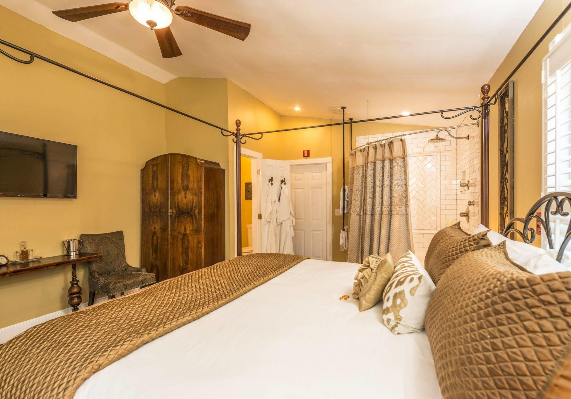 Carriage Way Inn Bed & Breakfast Adults Only - 21 Years Old And Up St. Augustine Bagian luar foto